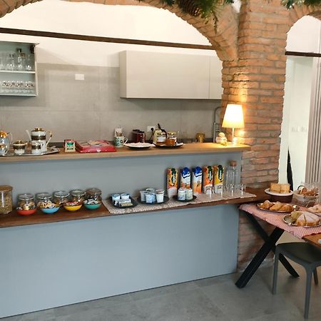 La Torre Di Longara Bed & Breakfast Calderara di Reno Eksteriør bilde