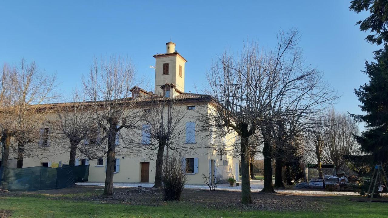 La Torre Di Longara Bed & Breakfast Calderara di Reno Eksteriør bilde