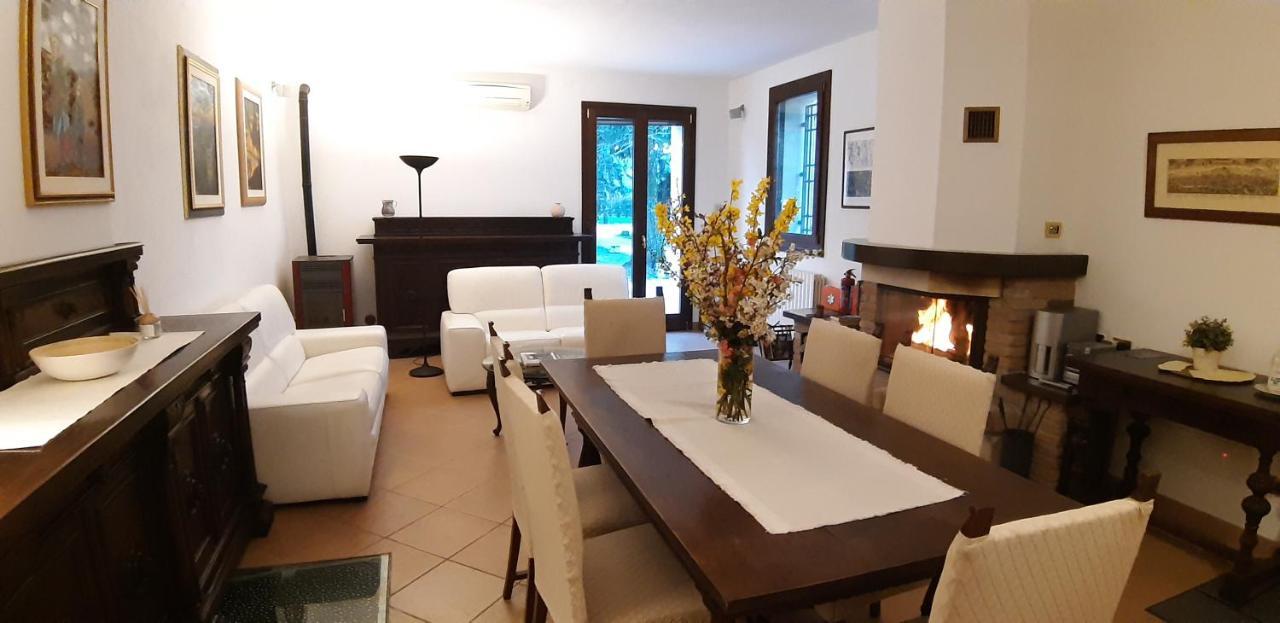 La Torre Di Longara Bed & Breakfast Calderara di Reno Eksteriør bilde