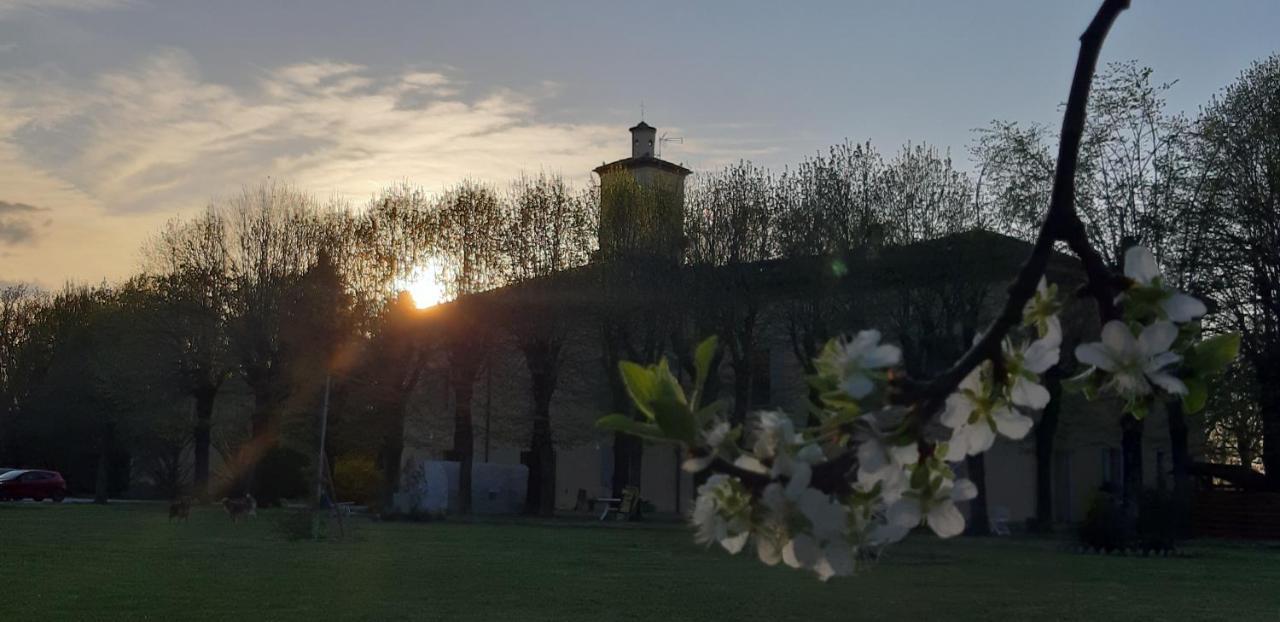 La Torre Di Longara Bed & Breakfast Calderara di Reno Eksteriør bilde