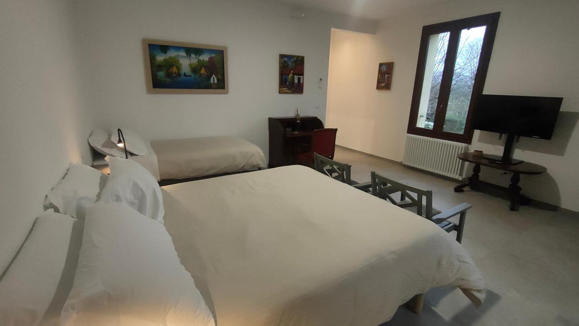 La Torre Di Longara Bed & Breakfast Calderara di Reno Eksteriør bilde